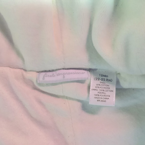 FIRST IMPRESSIONS ONESIE. Never used. 22 to 25 pounds. - Picture 4 of 4